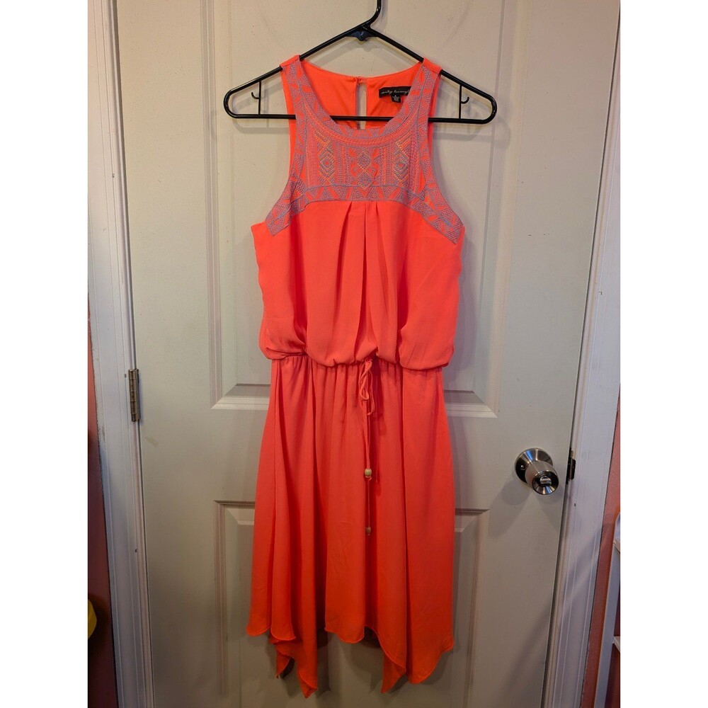 Women's City Triangles Sleeveless Shark Bite Hem Dress Coral Orange Small